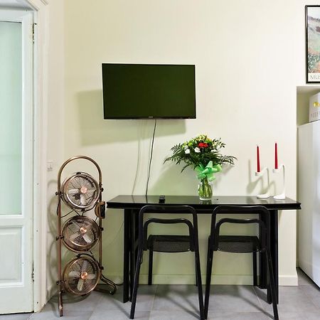 ミラノCenisio & Sempione Cosy Flatアパートメント エクステリア 写真